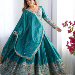 warya's Premium Quality Heavy Traditional Rama Lehenga Choli