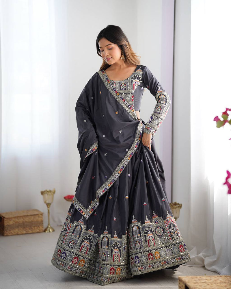 warya's Premium Quality Heavy Traditional Lehenga Choli Black