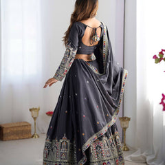 warya's Premium Quality Heavy Traditional Lehenga Choli Black