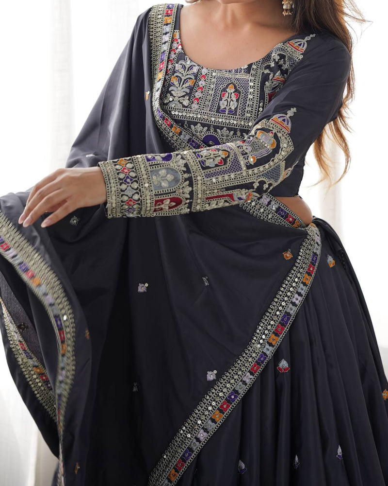 warya's Premium Quality Heavy Traditional Lehenga Choli Black