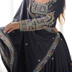 warya's Premium Quality Heavy Traditional Lehenga Choli Black