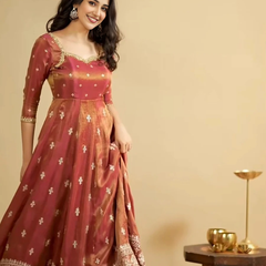 Saakshi`s cosmo Slit Anarkali Premium Suit Set