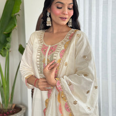 The QueenVastra Experience: Soft Chinnon Silk Kurti Set– by QueenVastra