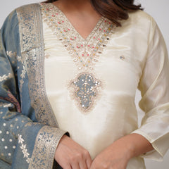 Embroidered Chanderi Silk Kurta Set – Pure Elegance in Every Thread– by QueenVastra