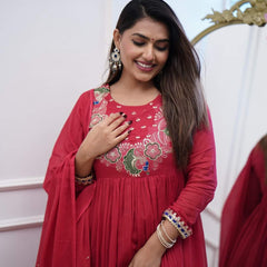 Chanderi Silk Kurta Set with Dupatta– by QueenVastra