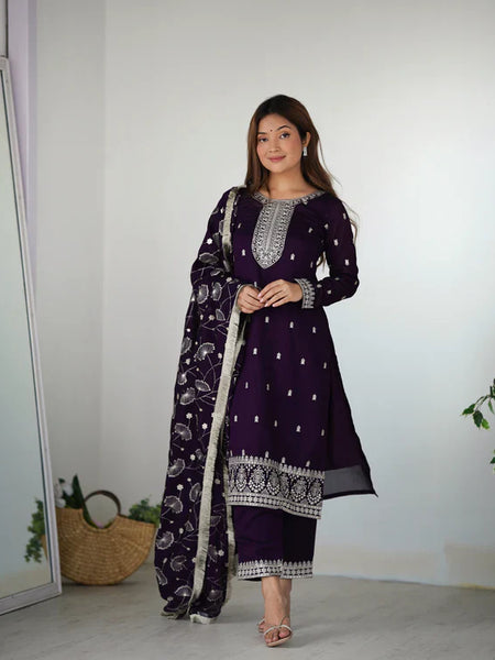 PURPLE COLOR PREMIUM QUALITY SUIT SET DT -273