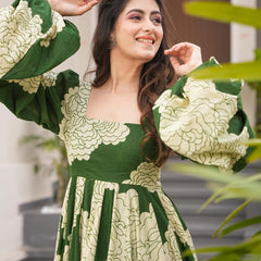 Vaanya 's Premium Designer Gown