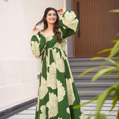 Vaanya 's Premium Designer Gown