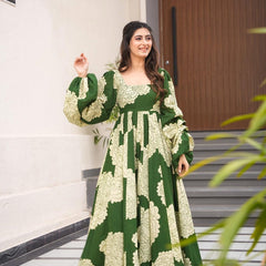 Vaanya 's Premium Designer Gown