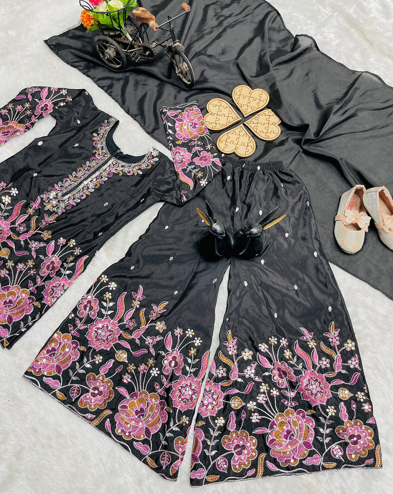 TRENDING TOP WITH SHARARA AND DUPATTA SET READY TO WEAR COLLECTION OC-212