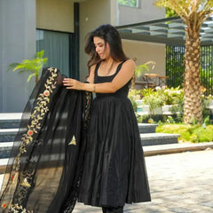 Zoya's Black Chanderi Suit