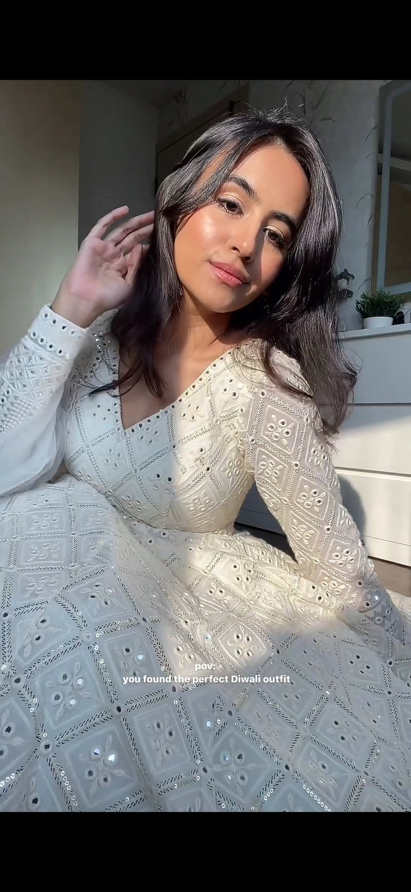 Aniska Lakhnavi Embroidered Work Anarkali Suit Set