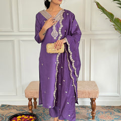 Women Ethnic Motifs Embroidered Regular Sequinned Kurta Set With Dupatta