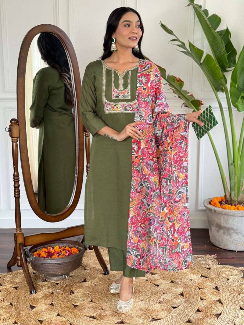 Chanderi Embroidered Straight Kurta with Chanderi Pant and French Crepe Printed Dupatta Sets