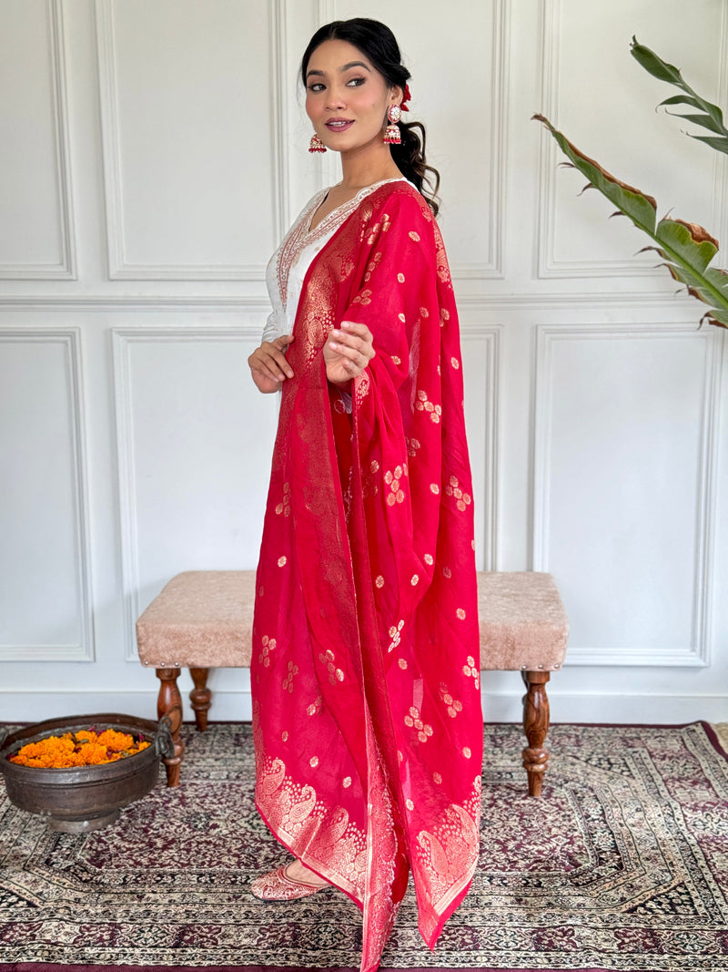 Women's Jacquard Viscose Embroidered Straight Kurta with Pant Dupatta SetsWomen's Jacquard Viscose Embroidered Straight Kurta with Pant Dupatta Sets