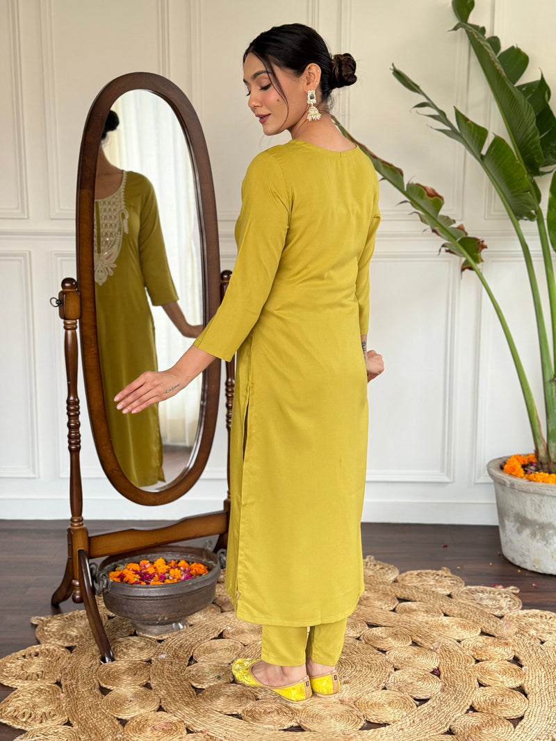 Embroidered Round Neck Regular Kurta With Trousers With Dupatta