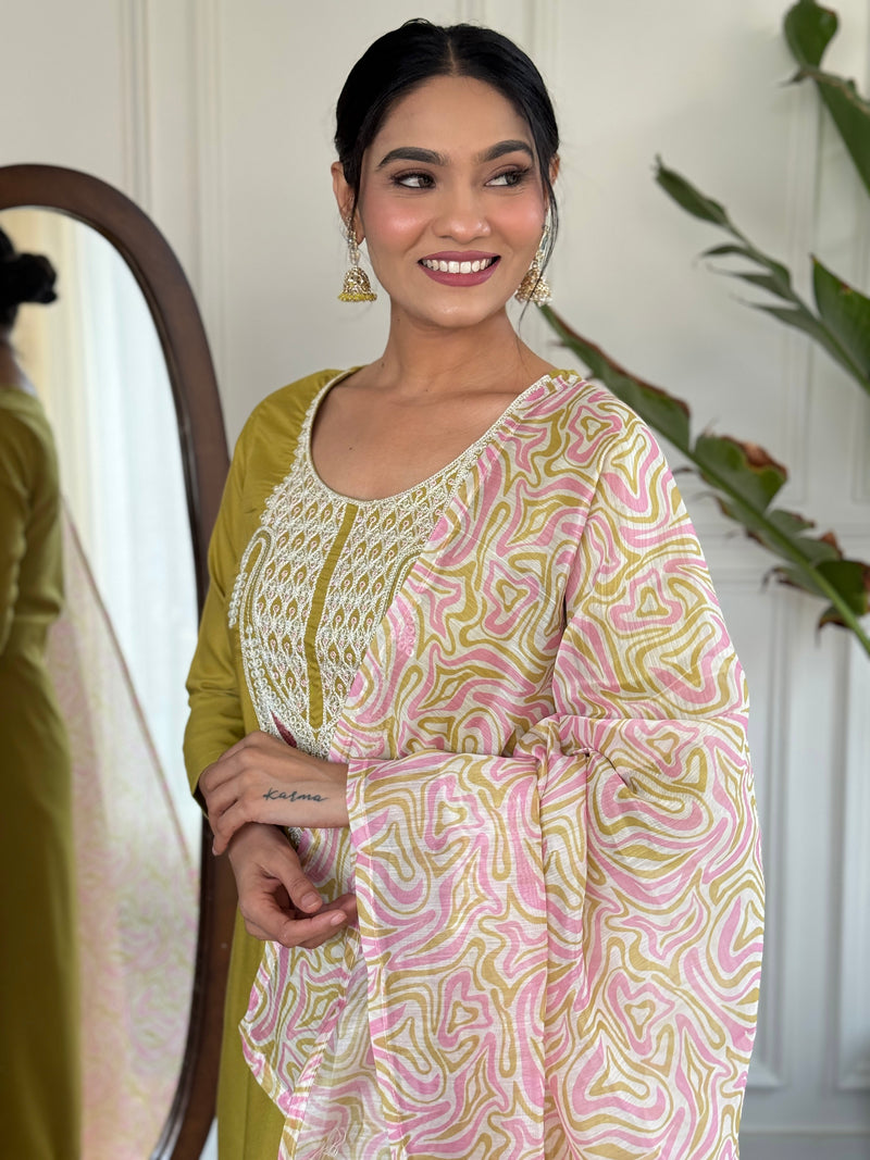 Embroidered Round Neck Regular Kurta With Trousers With Dupatta