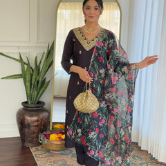 Women's Designer Party Wear Pure Soft Viscose Slub Kurti Pent Set with Dupatta