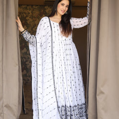 Aditi's White Anarkali Suit Set