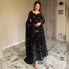 Kajal's Black Embroidered Anarkali Suit