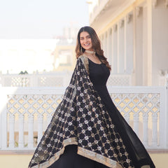 Keshavi'S Black Coloured Gown
