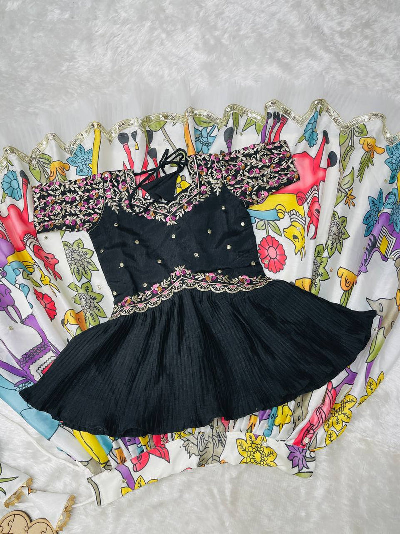 NEW DESIGNER  LAHENGA SET FULLY STTICHED OC-208 Off-White