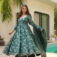 Charvi's Anarkali Suit Set