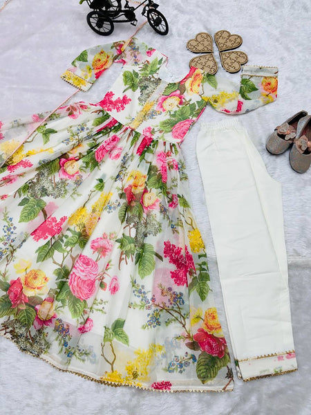 Presenting New Designer Heavy Fox Georgettee Gownn With Digital Print work Ready To Wear Collection OC-180