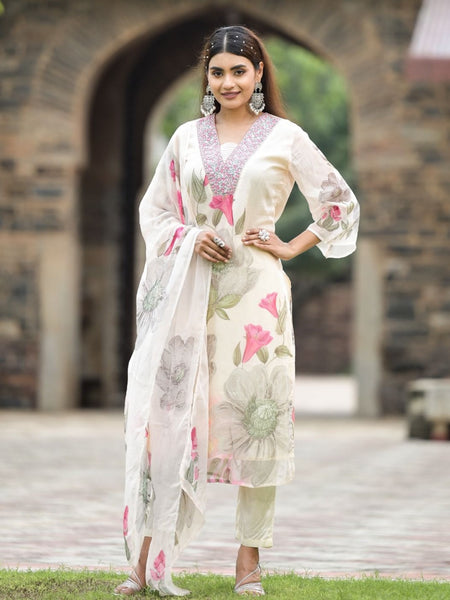 Georgette Kurta and Pant & Dupatta Set – by QueenVastra