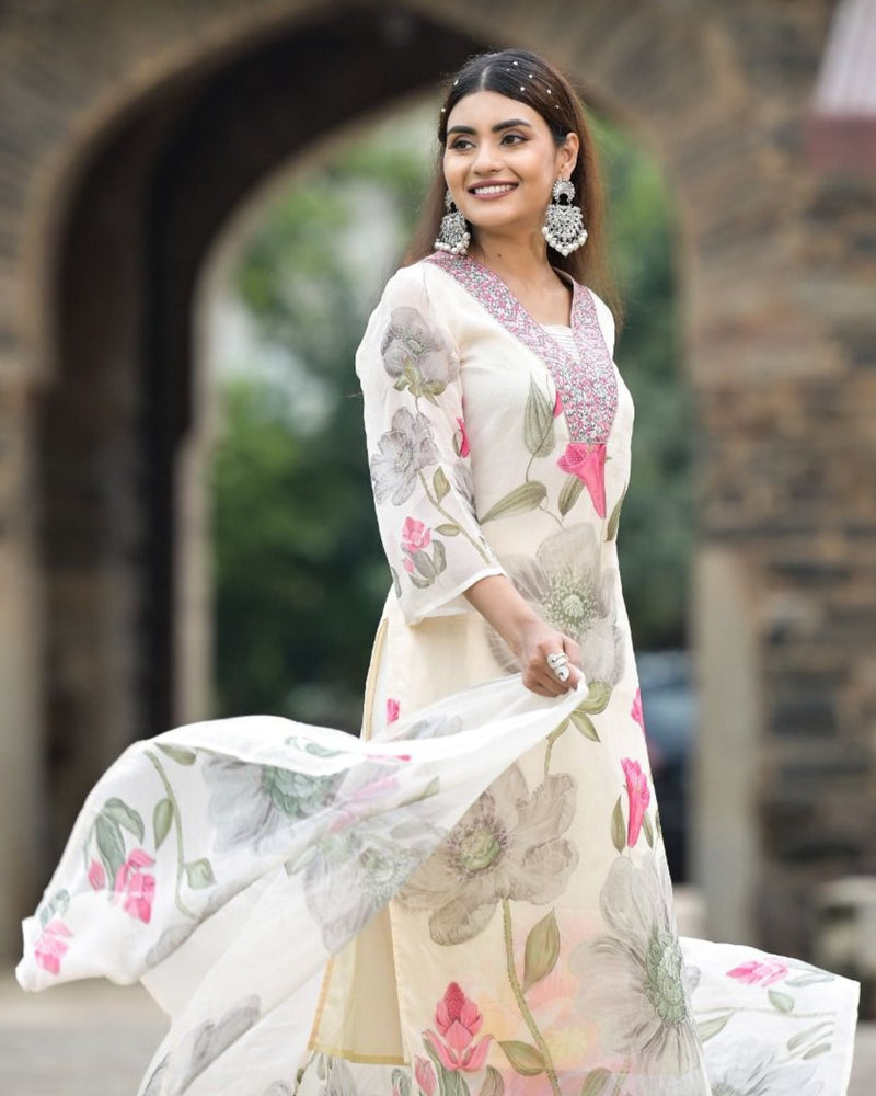 Georgette Kurta and Pant & Dupatta Set – by QueenVastra