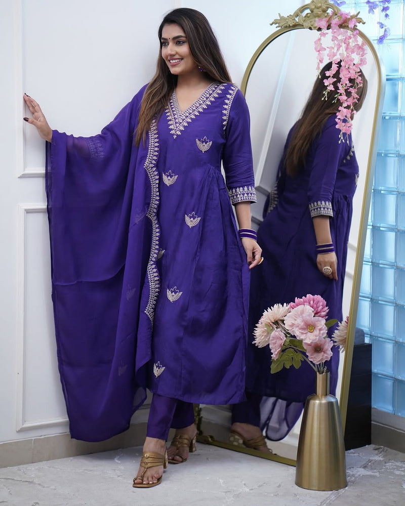 Noor – Embroidered Gown Set in Chanderi– by QueenVastra