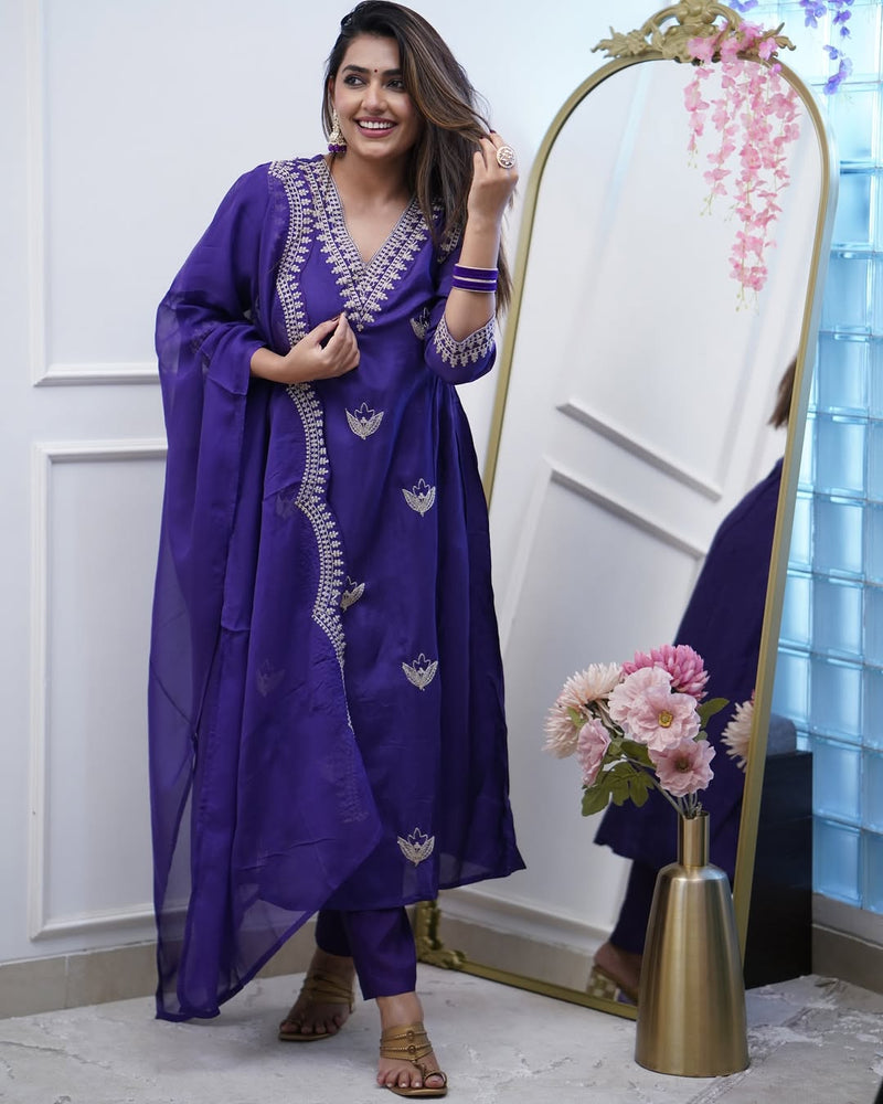 Noor – Embroidered Gown Set in Chanderi– by QueenVastra