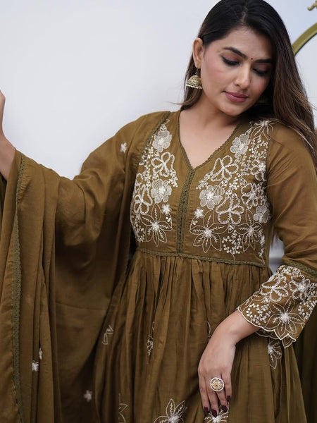Chic Cotton Silk Embroidered Kurti Set with Chanderi Cotton Dupatta– by QueenVastra