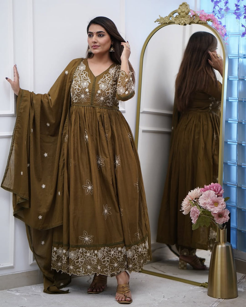 Chic Cotton Silk Embroidered Kurti Set with Chanderi Cotton Dupatta– by QueenVastra