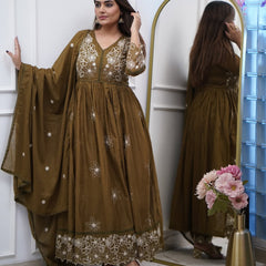 Chic Cotton Silk Embroidered Kurti Set with Chanderi Cotton Dupatta– by QueenVastra