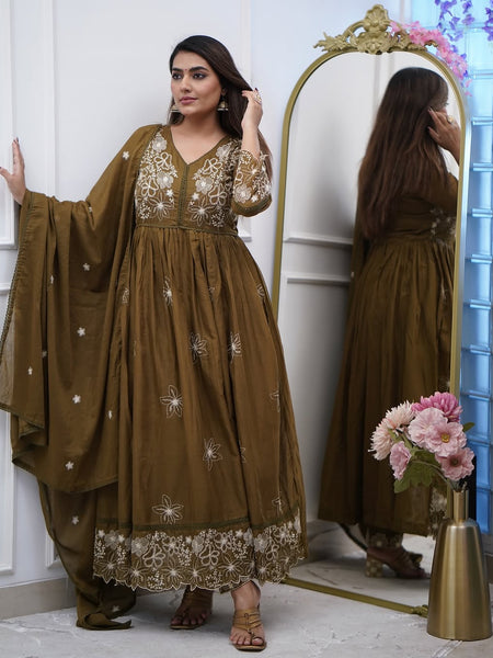 Chic Cotton Silk Embroidered Kurti Set with Chanderi Cotton Dupatta– by QueenVastra