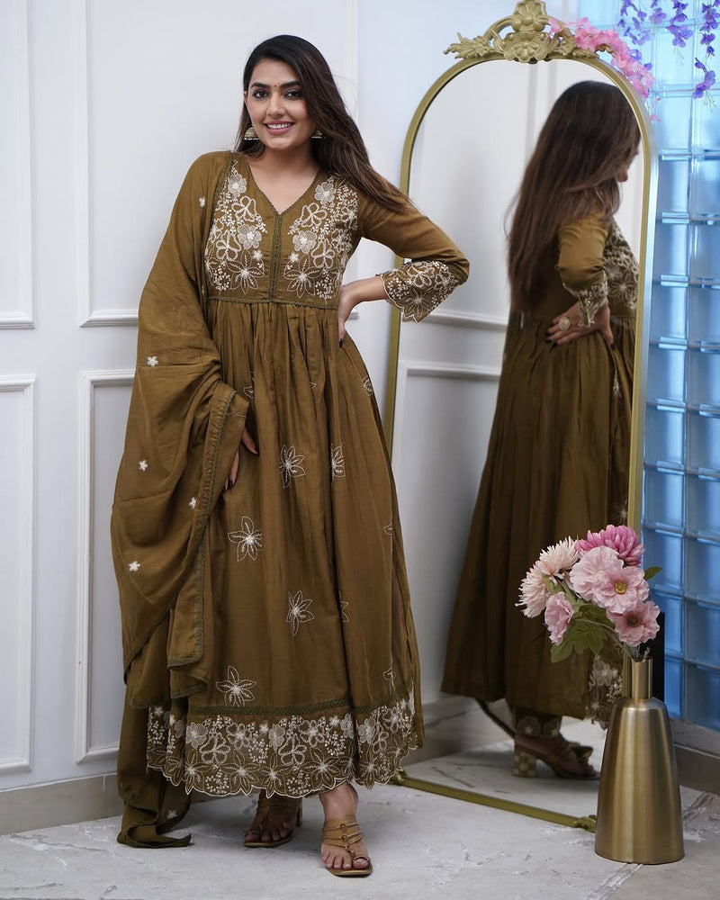 Chic Cotton Silk Embroidered Kurti Set with Chanderi Cotton Dupatta– by QueenVastra
