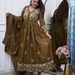 Chic Cotton Silk Embroidered Kurti Set with Chanderi Cotton Dupatta– by QueenVastra