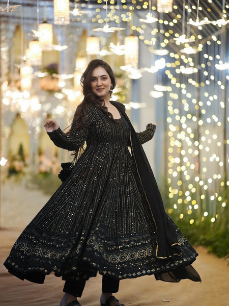 NIGHT STAR BLACK SUIT SET -120
