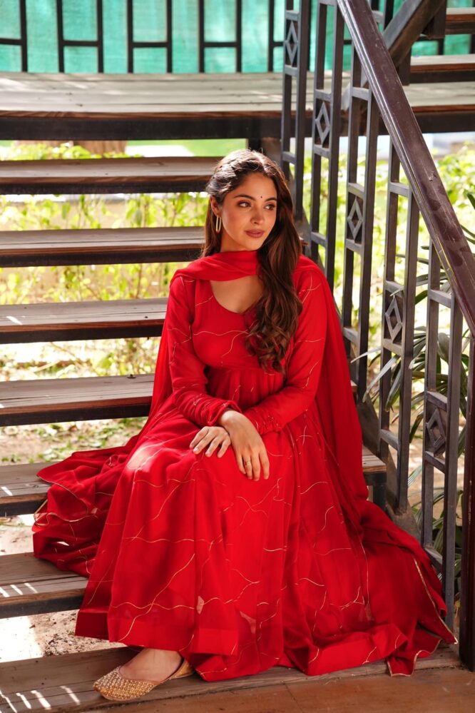 Blooming Red Coloured Suit