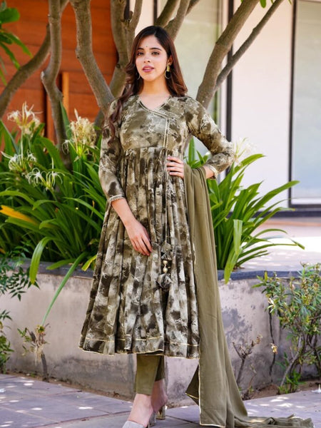 Hetvi's  Anarkali Suit Set