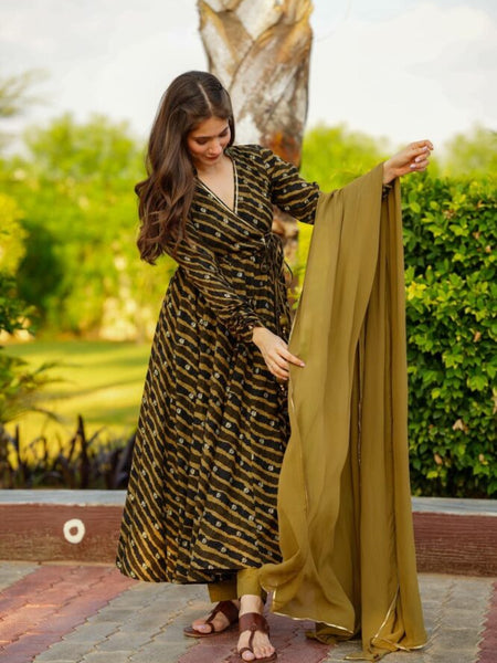 Danica Masterd Green Coloured Suit