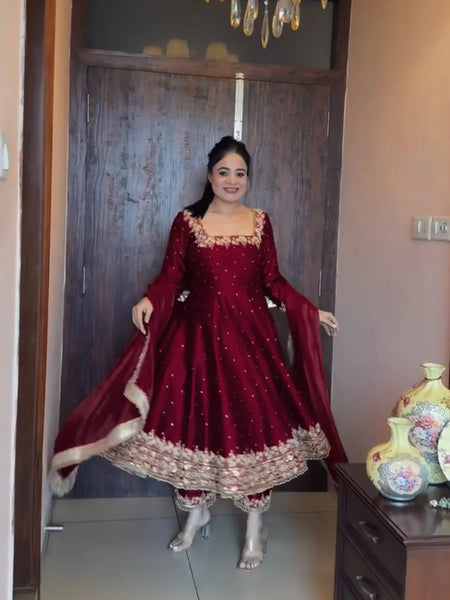 Prachi's' Maroon Coloured Havy Vichitra Royal Elegant Suit Set