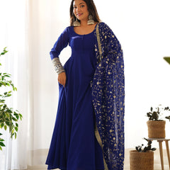 PRANAVI ANARKALI DUPATTA SET