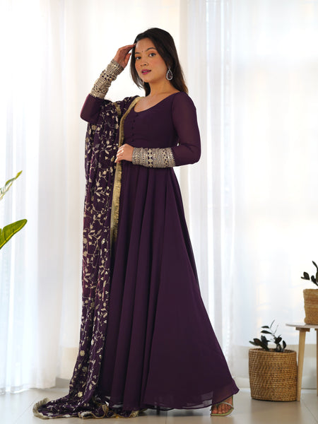 Malini's Beutifull Fancy Anarkali Suit Set