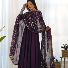 Malini's Beutifull Fancy Anarkali Suit Set