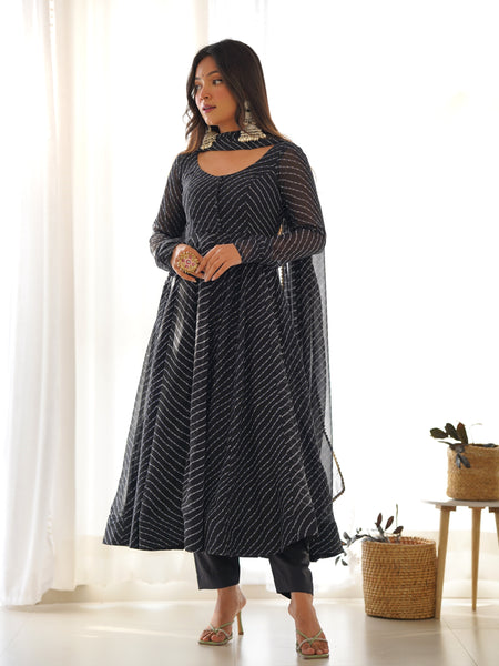 PURE SOFT FOX GEORGETTE LAHERIYA PRINT DKB-264-Black