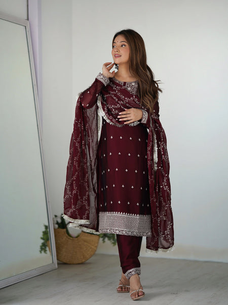 MAROON COLOR PREMIUM QUALITY SUIT SET DT -273