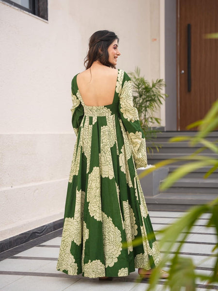 Vaanya 's Premium Designer Gown