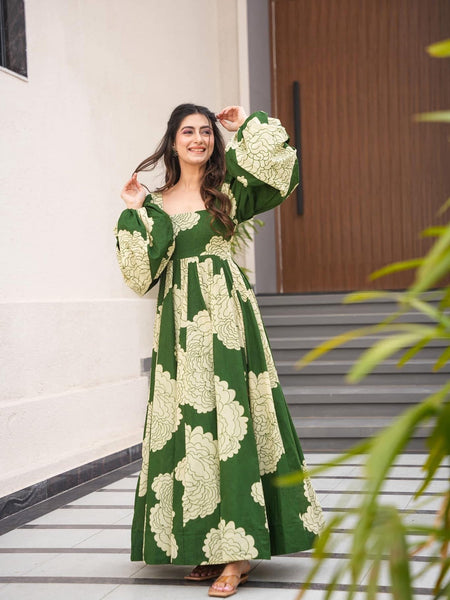 Vaanya 's Premium Designer Gown